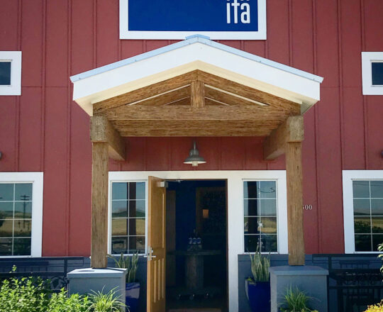itä wines 1