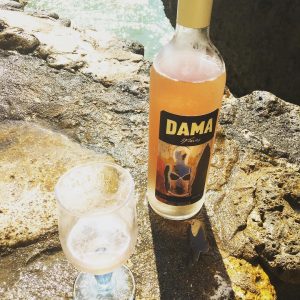 DAMA Wines Rosé at the Beach